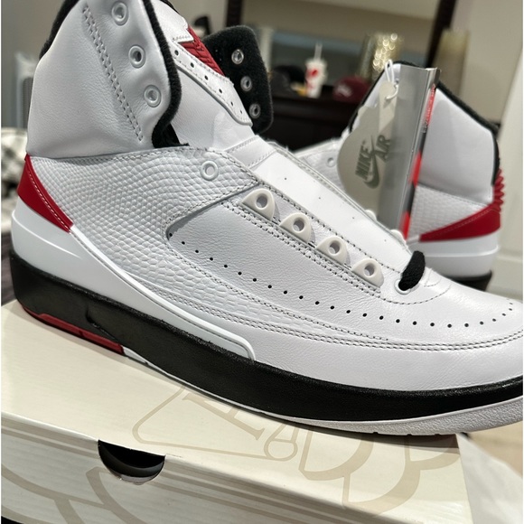 Men size 10.5 Retro Air Jordan 2 (White) - Picture 4 of 6